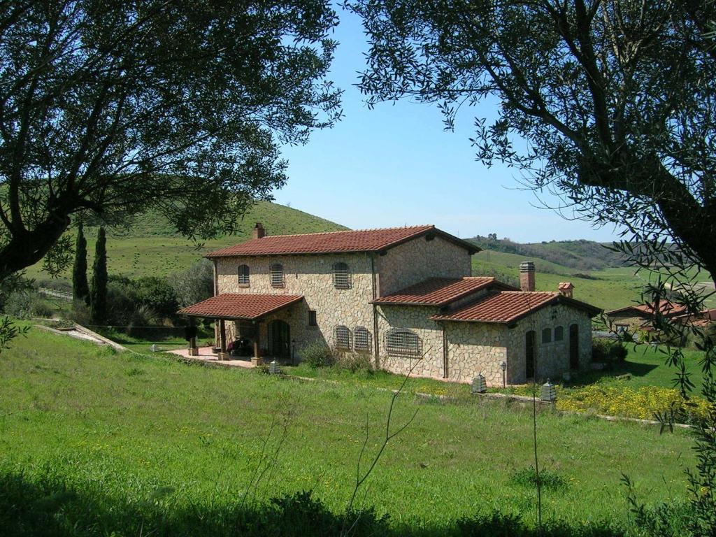 Casale Farnesiana B&B Тарквиния Экстерьер фото