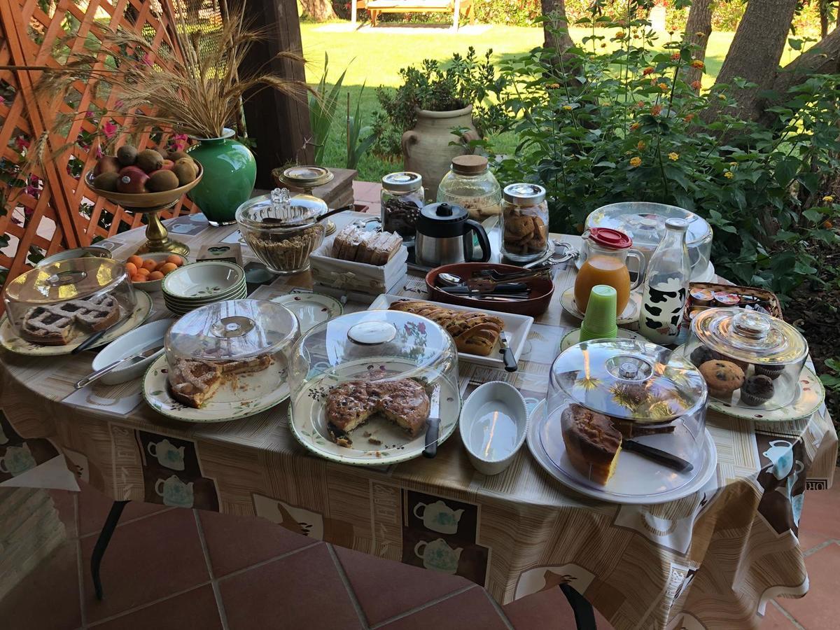 Casale Farnesiana B&B Тарквиния Экстерьер фото